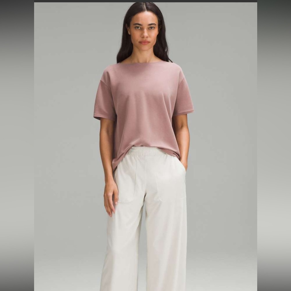 lululemon athletica Dusty Rose Short Sleeve Tee
